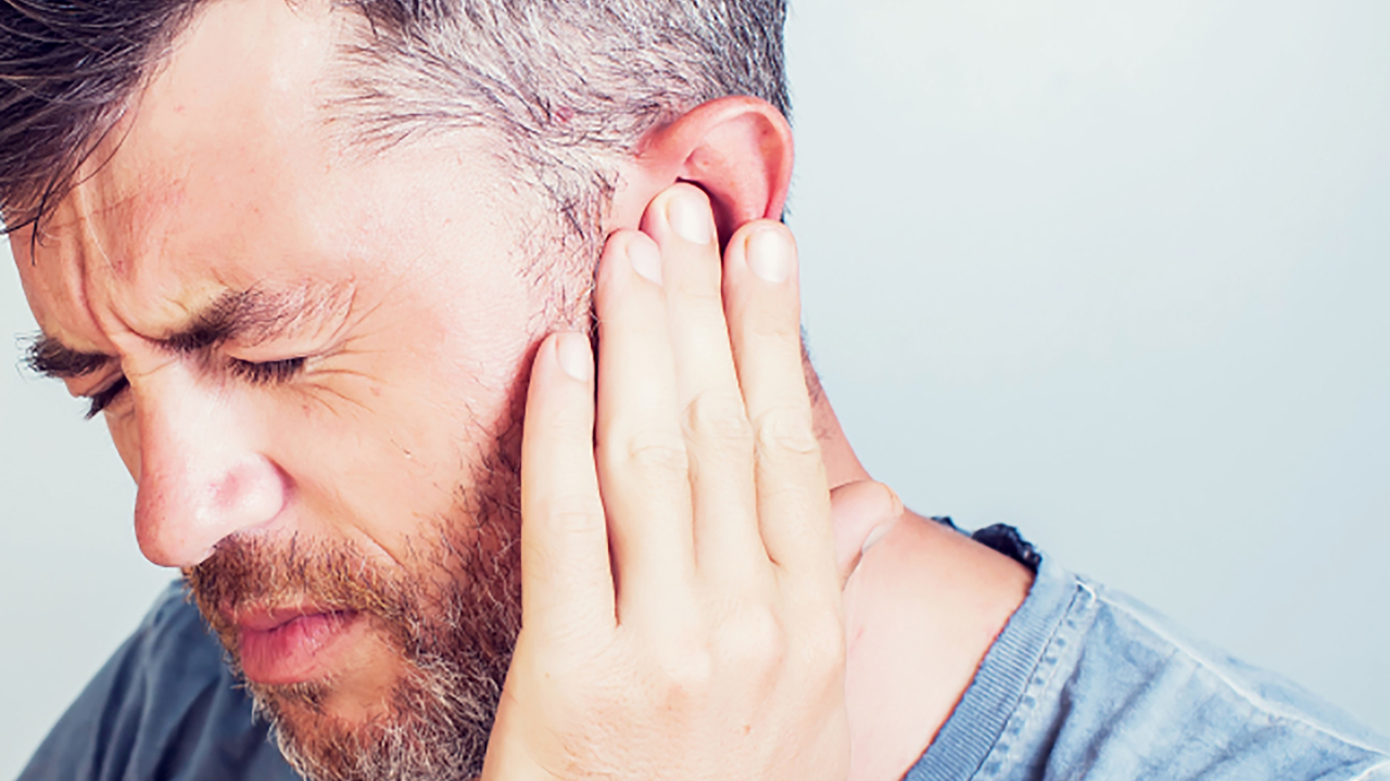 Перихондрит ушной раковины. Почему жгут уши. Шум в ушах и голове причины. Почему жгут уши. Почему жгут уши.