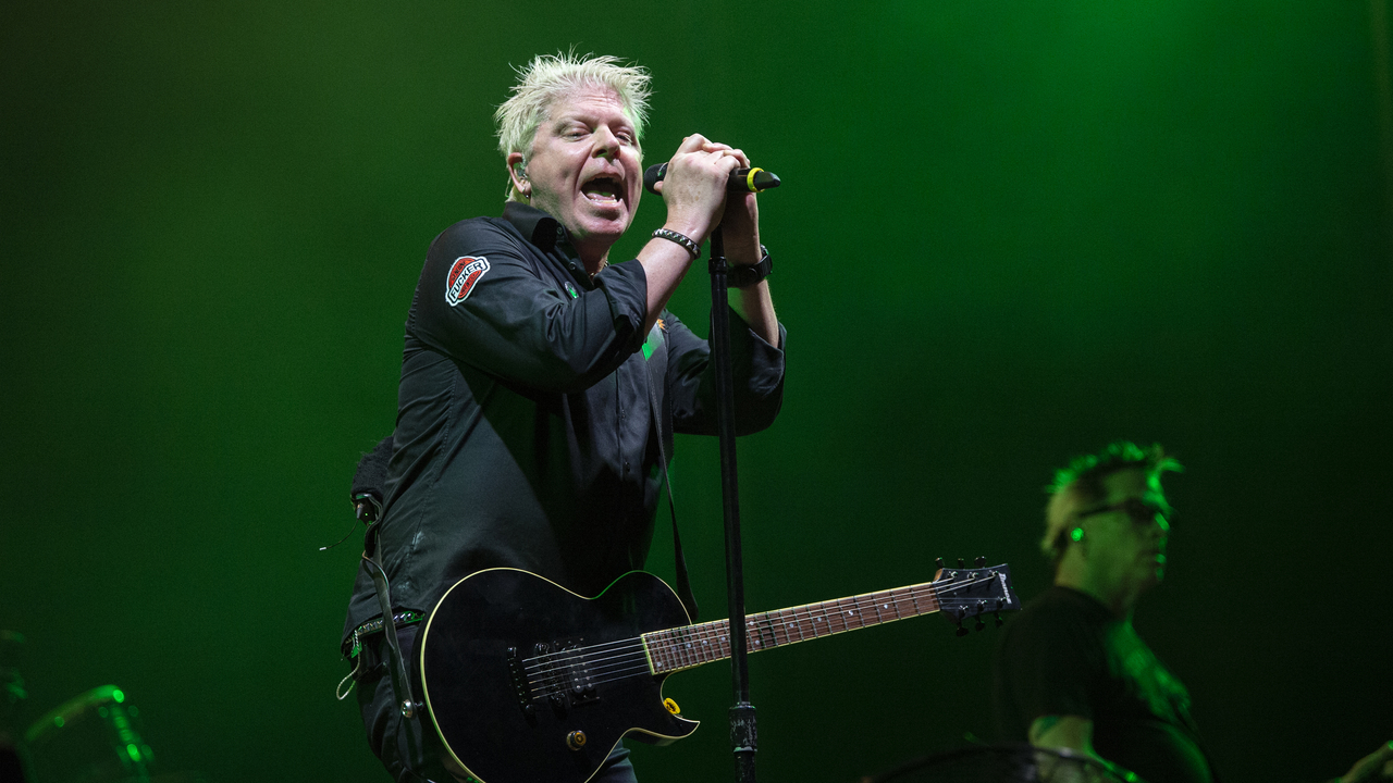 У группы The Offspring вышел рождественский сингл - Звук