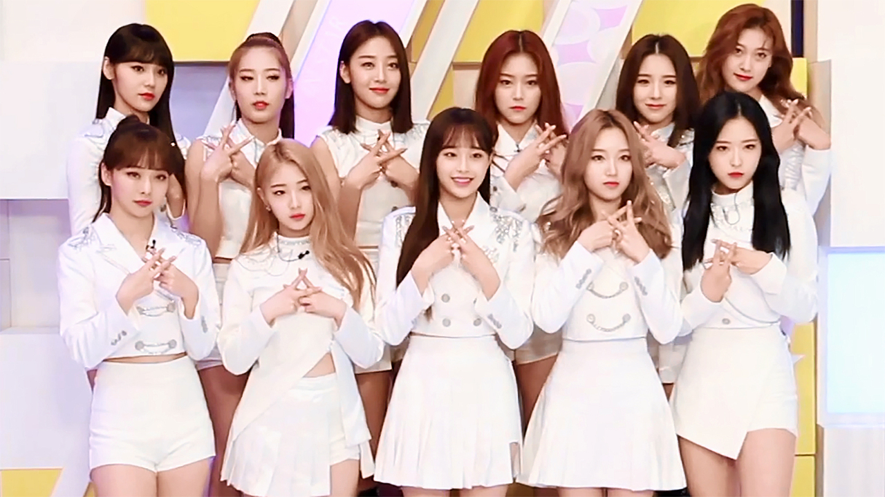 LOONA возвращаются в составе 11 человек - Звук