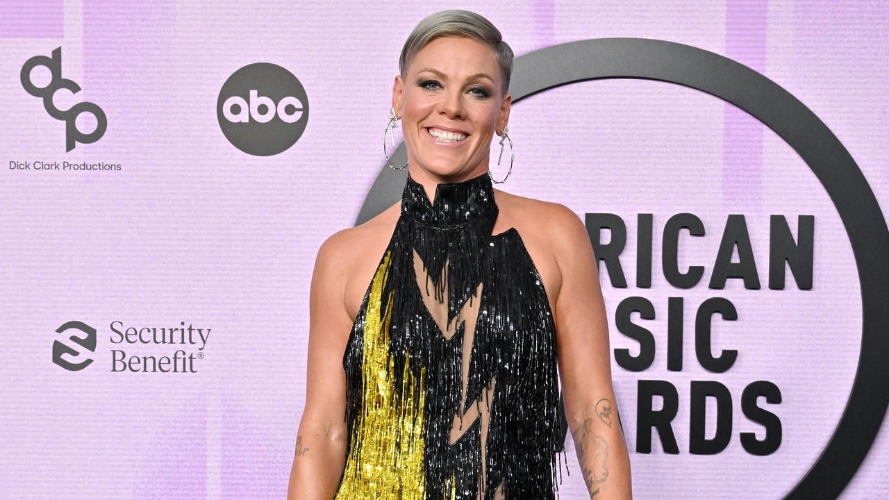 Певица Pink рассказала, что «обрела три голоса» за годы своей карьеры ...