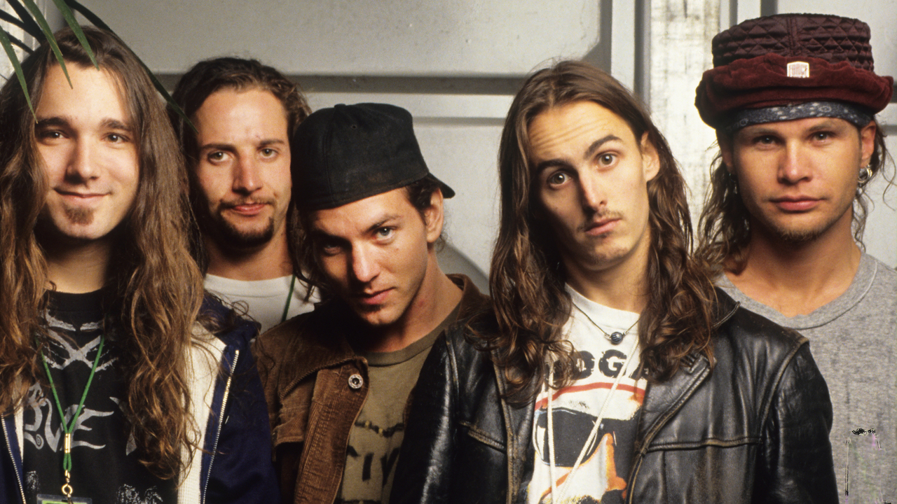 В какой группе как она называется. Гранж группы. Группа Pearl Jam. Путь группа. Имя для группы с фильмами.