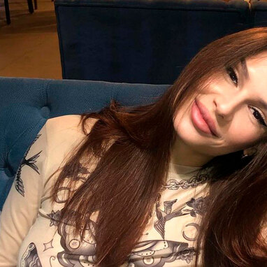 В Казани в аварии разбилась популярная рэп-исполнительница 2000-х Альбина Сафарова