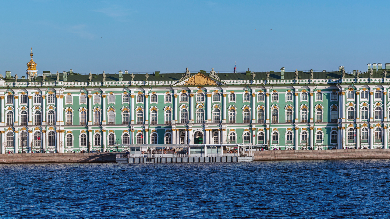 Очередь в эрмитаж фото