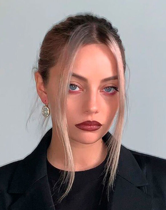 Мариупольдегі ақшаға арналған секс және жақындық жарнамалары