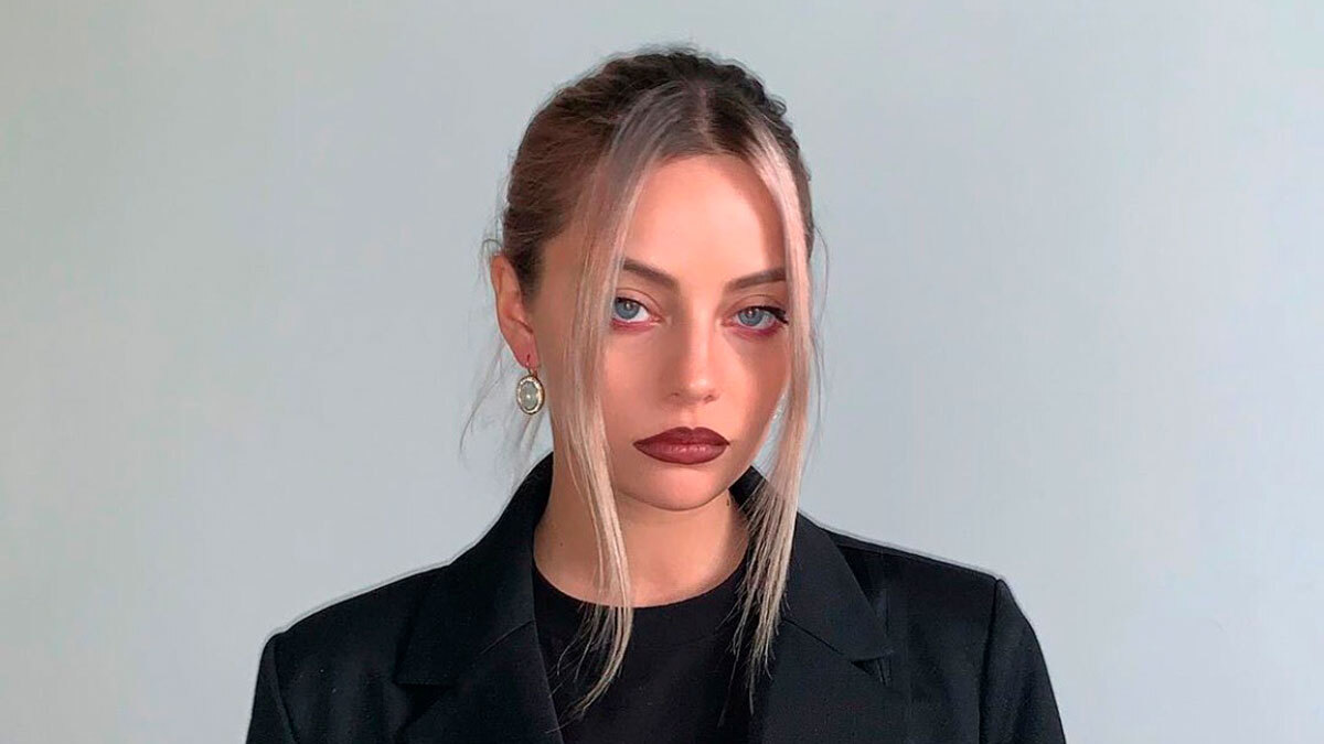 Керемет сексуалды қыздар галереясы