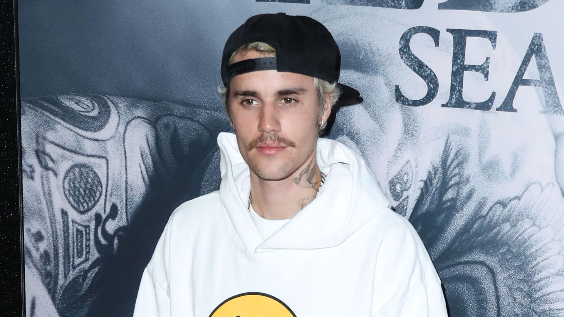 Менің енемнің үлкен сиськи видеосы