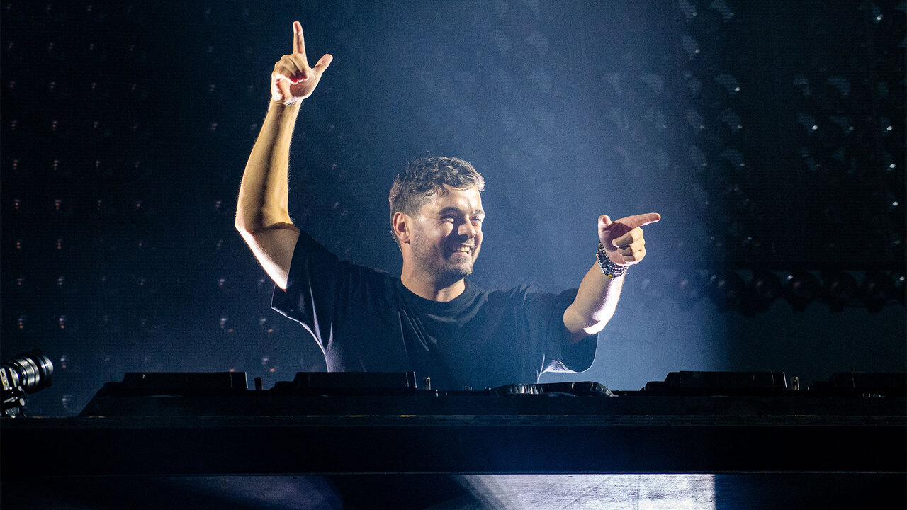 Ирина Аллегрова трансвестит порно жалған Анастасия Заворотнюк пен Ксенмен порно және секс