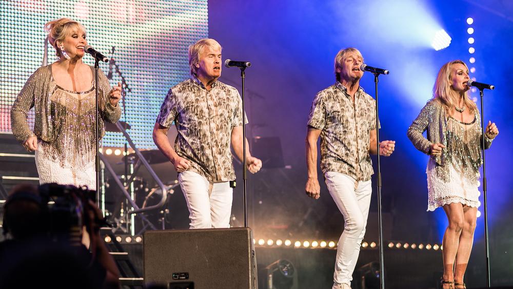 Bucks Fizz