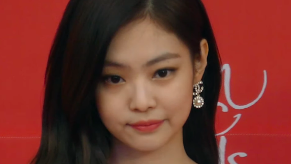 Дженни из BLACKPINK