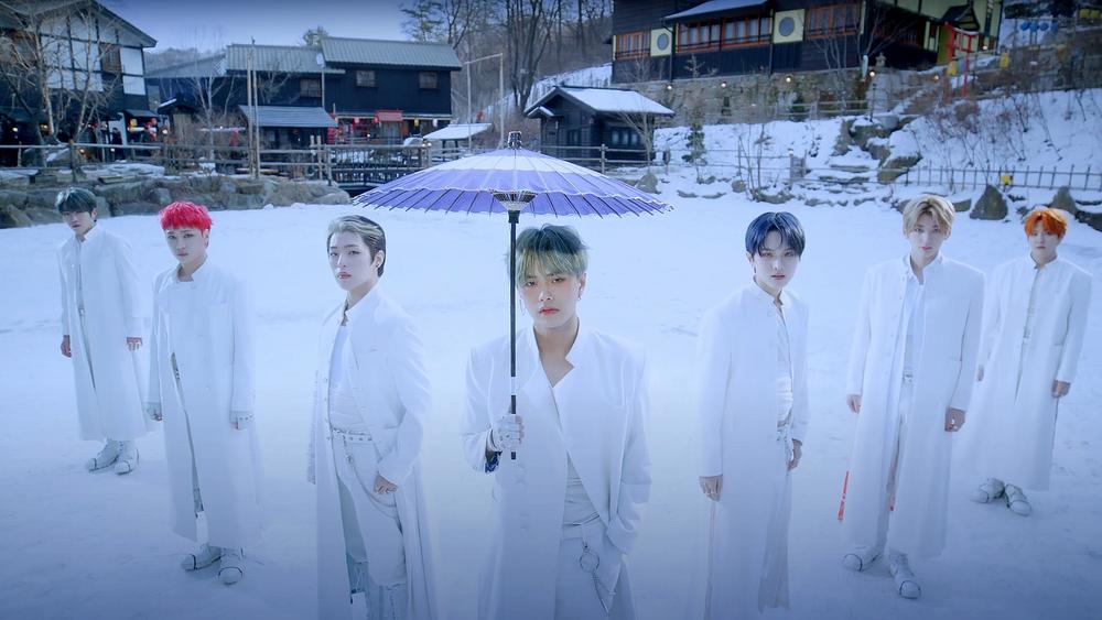K-pop-группа Kingdom выпустила новый трек Dystopia с отсылками к японской культуре