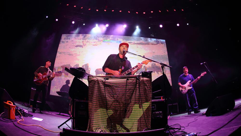 Grandaddy выступают в Roundhouse 3 апреля 2017 г. в Лондоне, Великобритания.