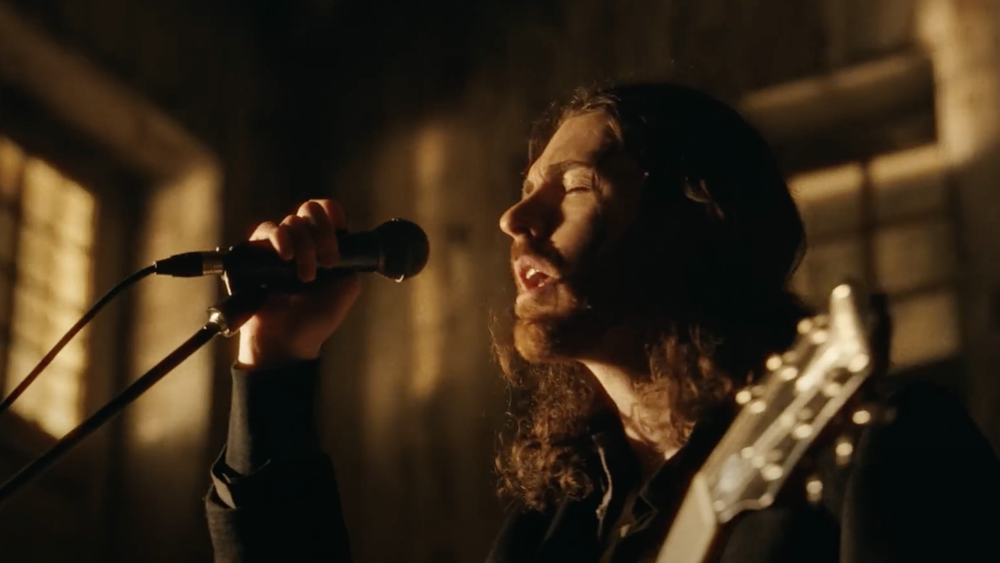 Певец Hozier выпустил клип на песню Franceska