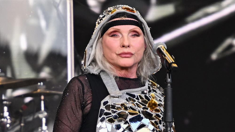 Выступление Дебби Харри на фестивале Glastonbury, 25 июня 2023 года