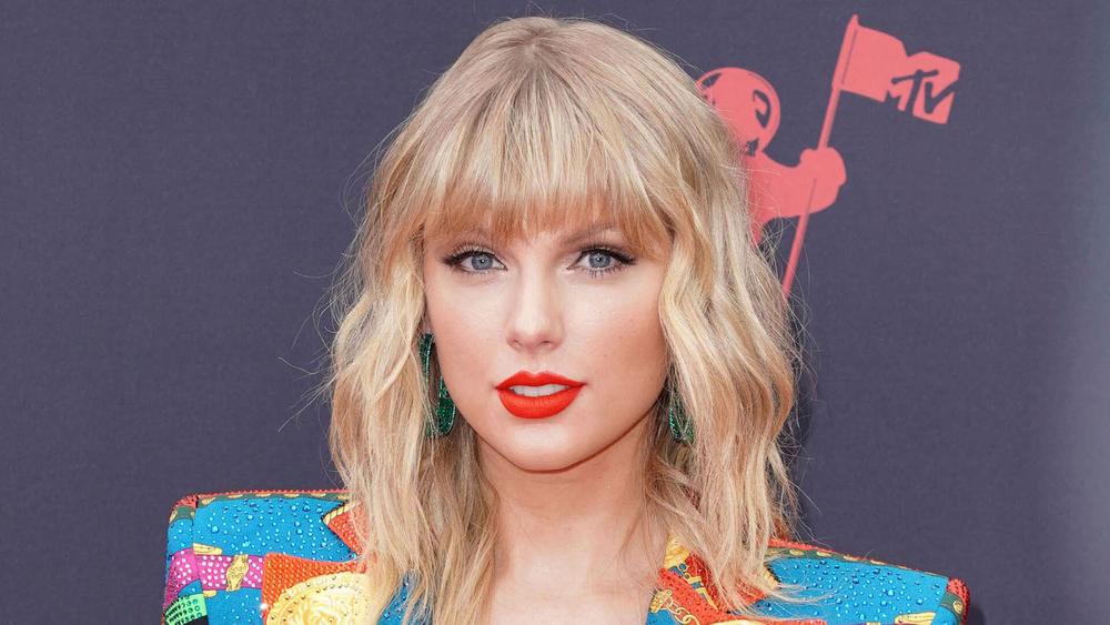 Тейлор Свифт на церемонии вручения премии MTV Video Music Awards 2019, 26 августа 2019 года