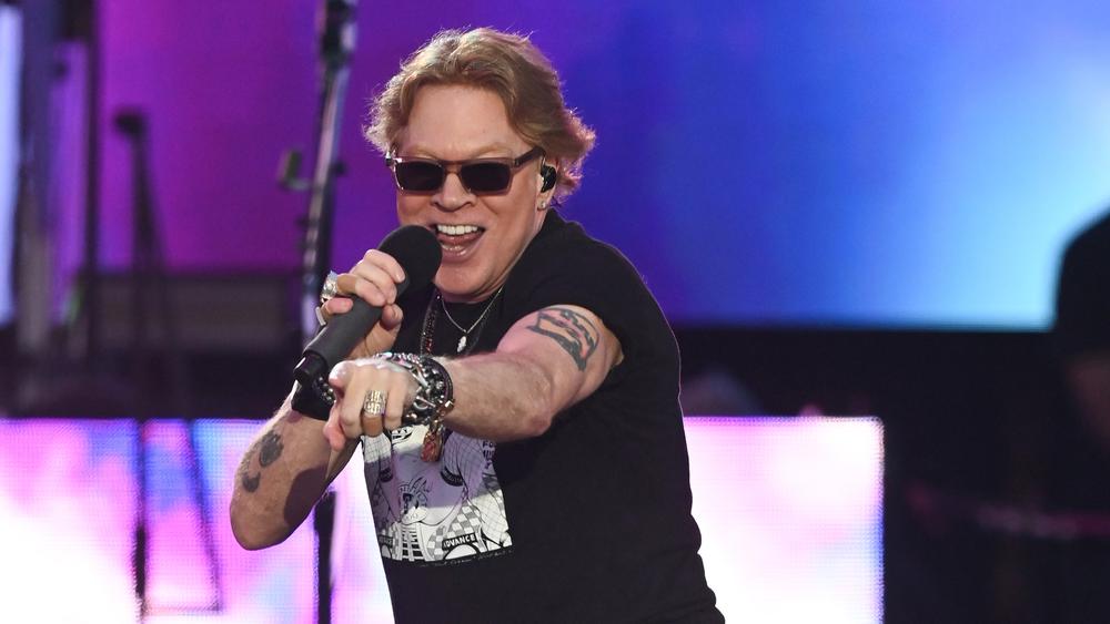 Выступление группы Guns N' Roses на фестивале Glastonbury, 24 июня 2023 года
