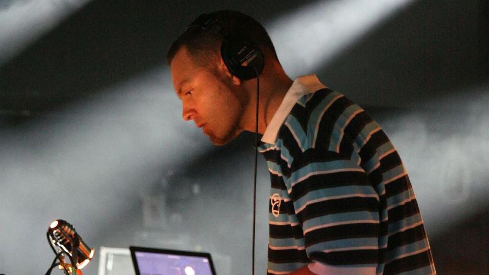 DJ Shadow