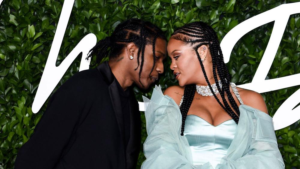 A$AP Rocky и Рианна на церемонии вручения премии Fashion Award, 2 декабря 2019 года