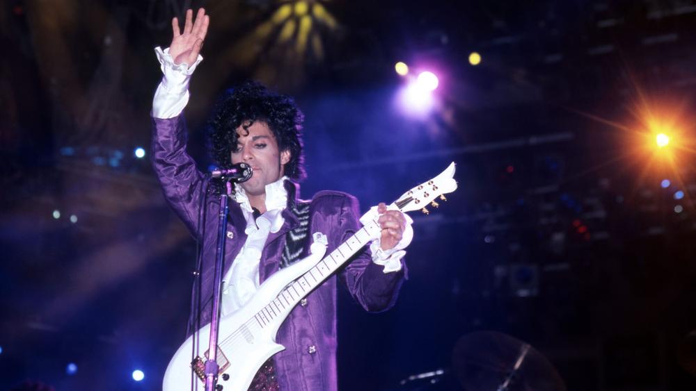 Принс во время тура Purple Rain, 4 ноября 1984 года