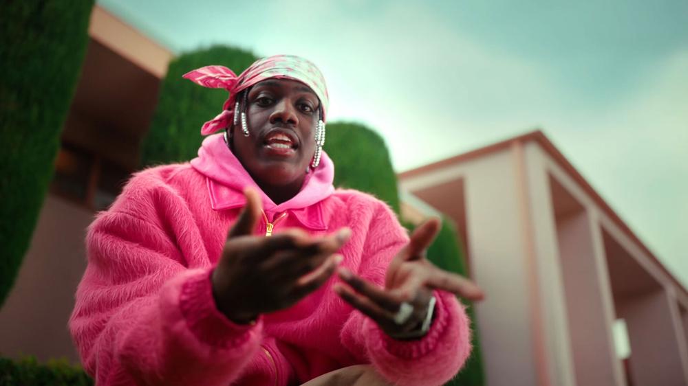 Рэпер Lil Yachty выпустил мини-альбом TESLA и клип в стиле фильма «Барби»