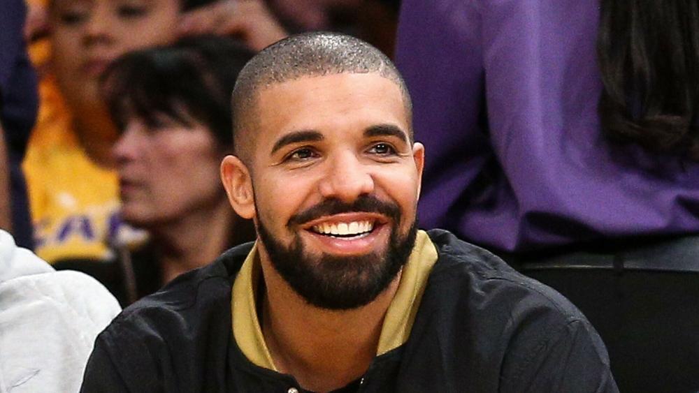 Дрейк на матче Los Angeles Lakers — Toronto Raptors, 20 ноября 2015 года