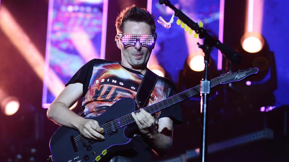 Мэттью Беллами из группы Muse