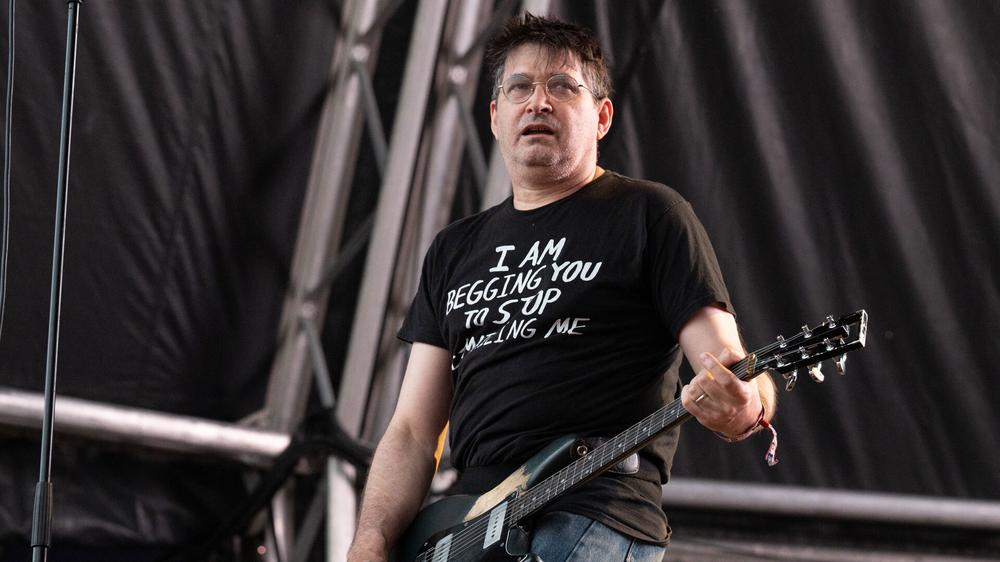 Стив Альбини с группой Shellac выступает на Primavera Sound, 3 июня 2022 года