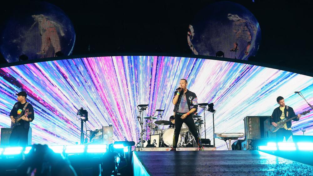 Концерт Coldplay на стадионе Сан-Сиро в Милане, 27 июля 2023 года