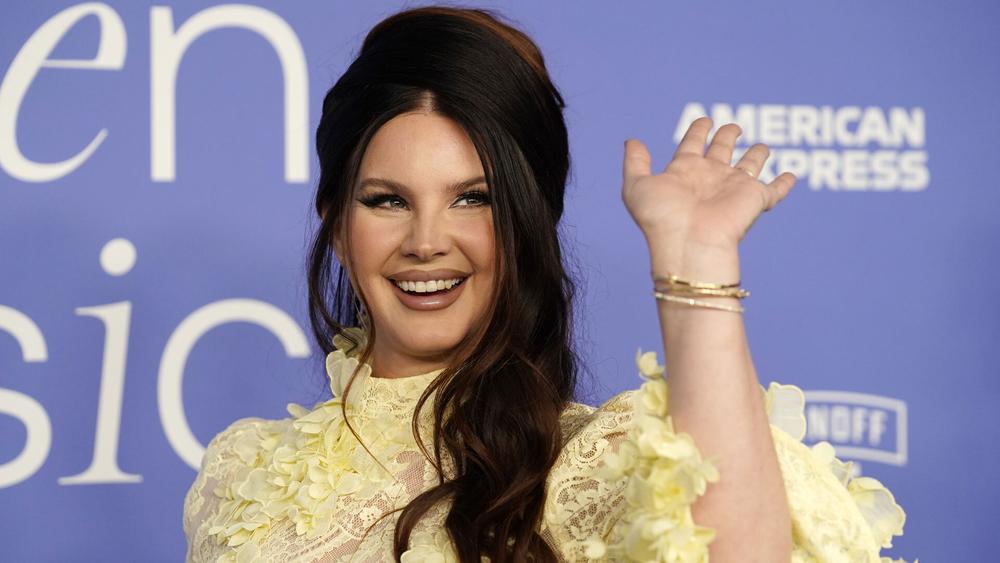 Лана Дель Рей на церемонии вручения премии Billboard Women in Music Awards, 1 марта 2023 года