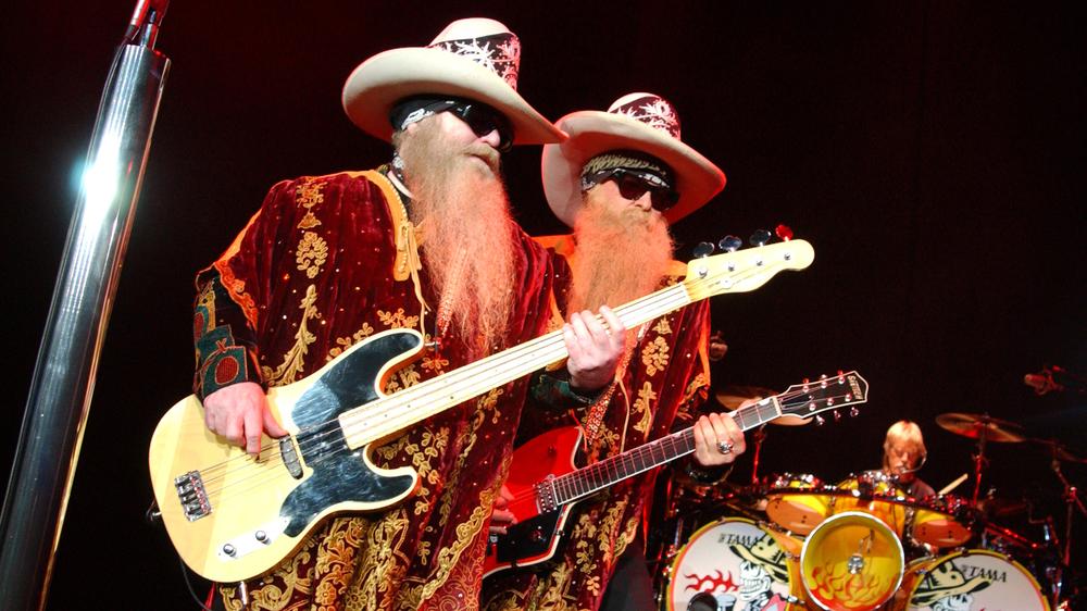 Участники группы ZZ Top Дасти Хилл, Билли Гиббонс и Фрэнк Бирд, 8 июня 2003 года