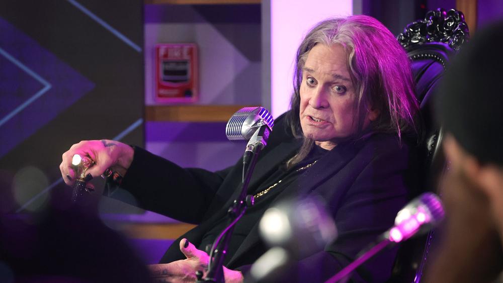 Оззи Осборн выступает на канале SiriusXM Ozzy's Boneyard, 29 июля 2022 года