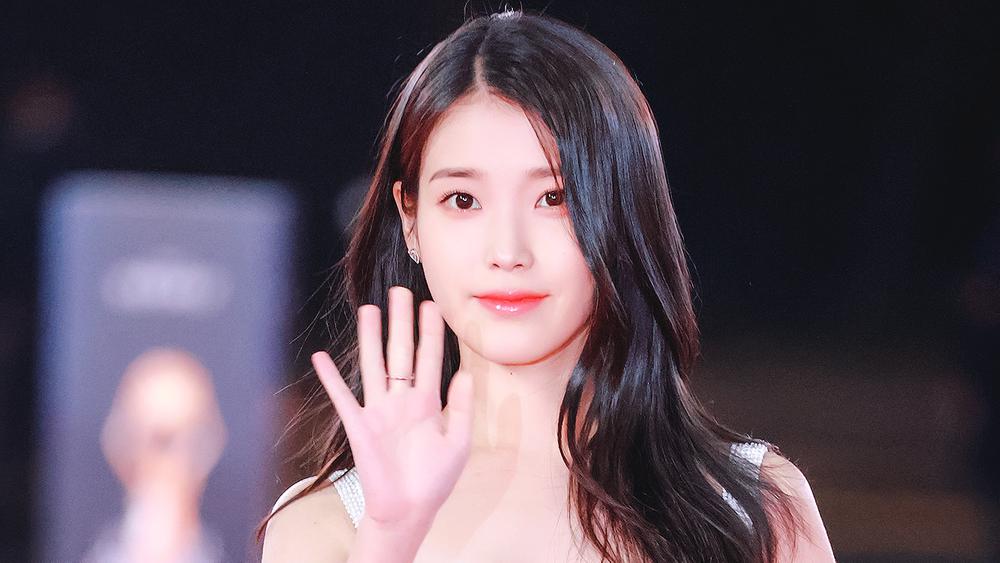 Певица IU