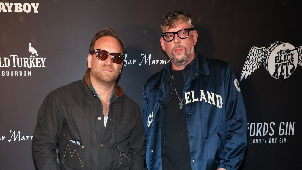 The Black Keys на презентации своего нового сингла в баре Marmont Chateau Marmont, 13 января 2024 года