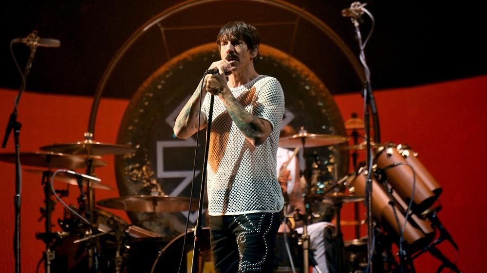 Энтони Кидис c Red Hot Chili Peppers на Global Citizen Festival 2023, 23 сентября 2023 года