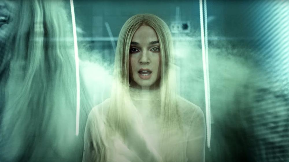 Кадр из видео BAD OMENS x POPPY - V.A.N (Official Music Video)