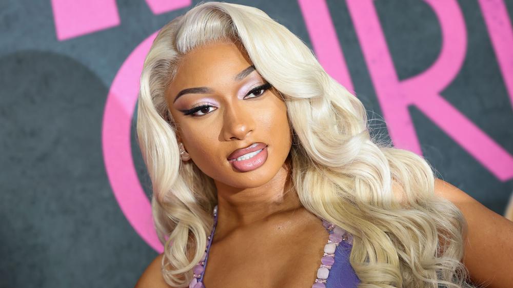 Megan Thee Stallion на премьере фильма «Дрянные девчонки», 8 января 2024 года