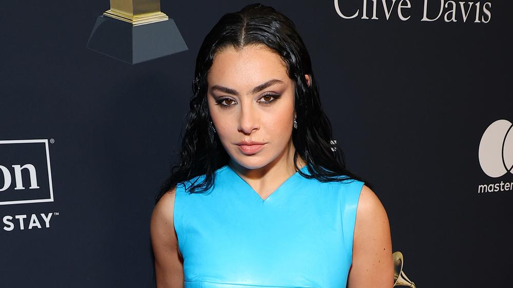 Charli XCX на премии «Грэмми», 3 февраля 2024 года