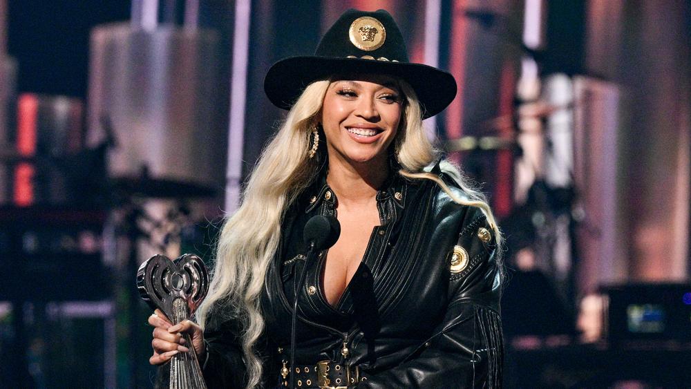 Бейонсе на iHeartRadio Music Awards, 1 апреля 2024 года