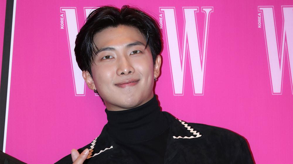 RM с группой BTS на мероприятии Love Your W в Сеуле, 28 октября 2022 года