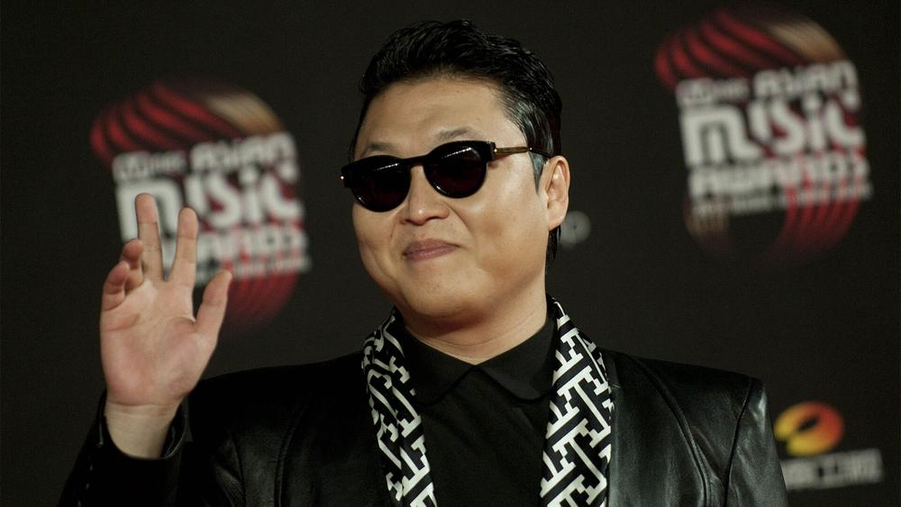 PSY на церемонии вручения премии Mnet Asian Music Awards, 30 ноября 2012 года