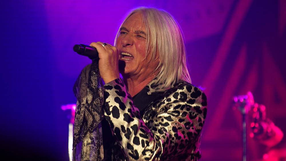 Выступление группы Def Leppard в Лос-Анджелесе, 26 мая 2022 года