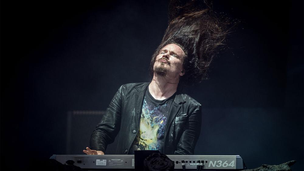 Туомас Холопайнен из Nightwish выступает на фестивале Download, 12 июня 2016 года