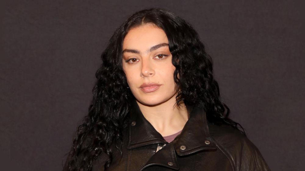Charli XCX на саммите GRAMMY U Fall Summit 2024, 1 октября 2024 года