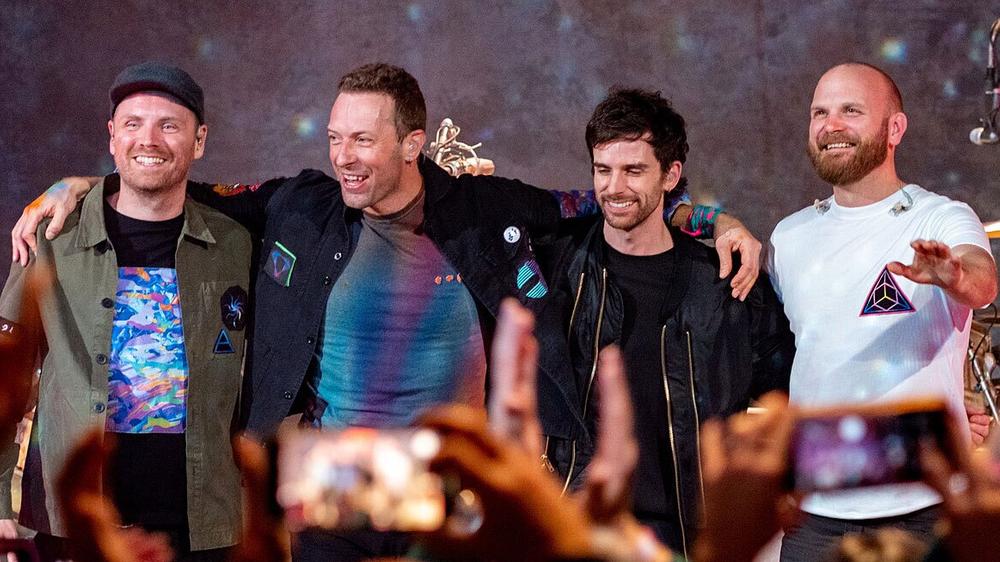 Coldplay в радиостудии BBC, 7 декабря 2021 года