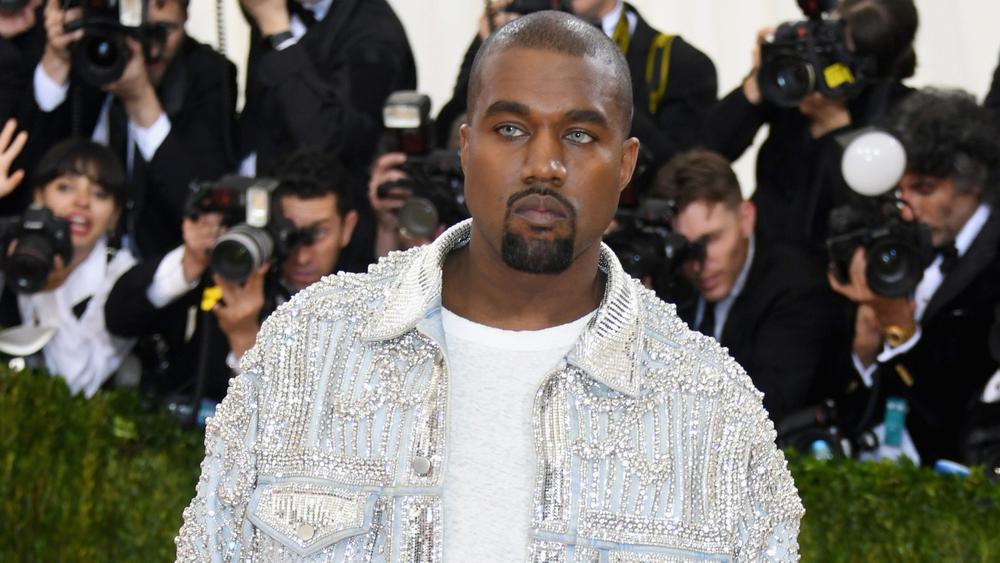 Канье Уэст на Met Gala, 2 мая 2016 года