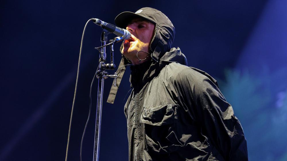 Лиам Галлахер во время выступления на фестивале Reading Festival, 25 августа 2024 года