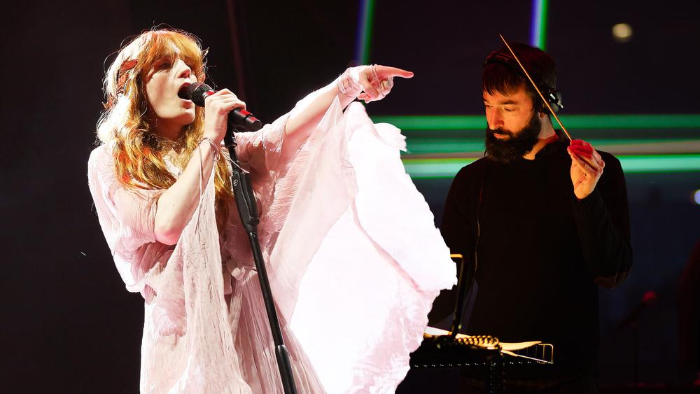 Florence + The Machine, Джулс Бакли