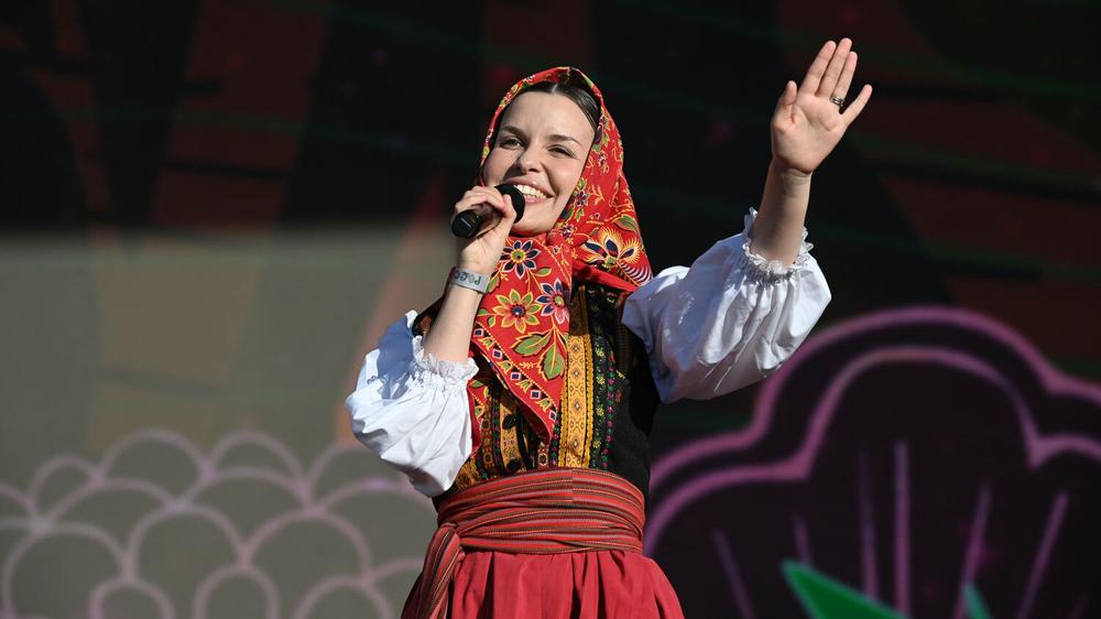 Татьяна Куртукова на концерте «Россия нигде не заканчивается», 6 июля 2024 года