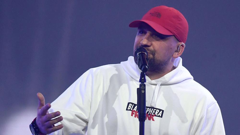 Баста на церемонии вручения музыкальной премии «Жара Music Awards», 17 мая 2022 года