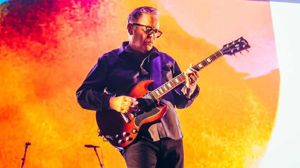 Выступление группы New Order