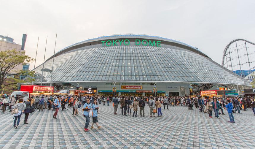 Стадион Tokyo Dome в Токио, 2015 год